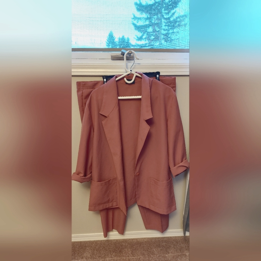 Vintage 1980s Pink Plus-Sized Pantsuit